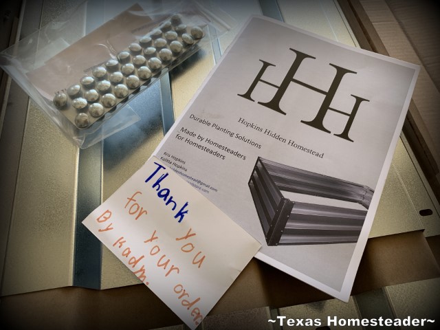 Hopkins Hidden Homestead Ανυψωμένο κρεβάτι που ελήφθη με ευχαρίστηση